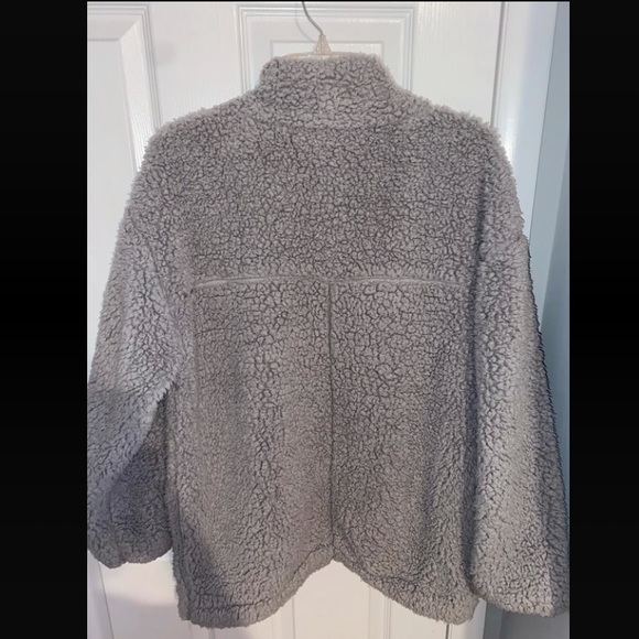 Fuzzy zip-up jacket. - Picture 3 of 4